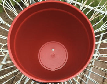 Flower-Pot-With-Drainage-Hole